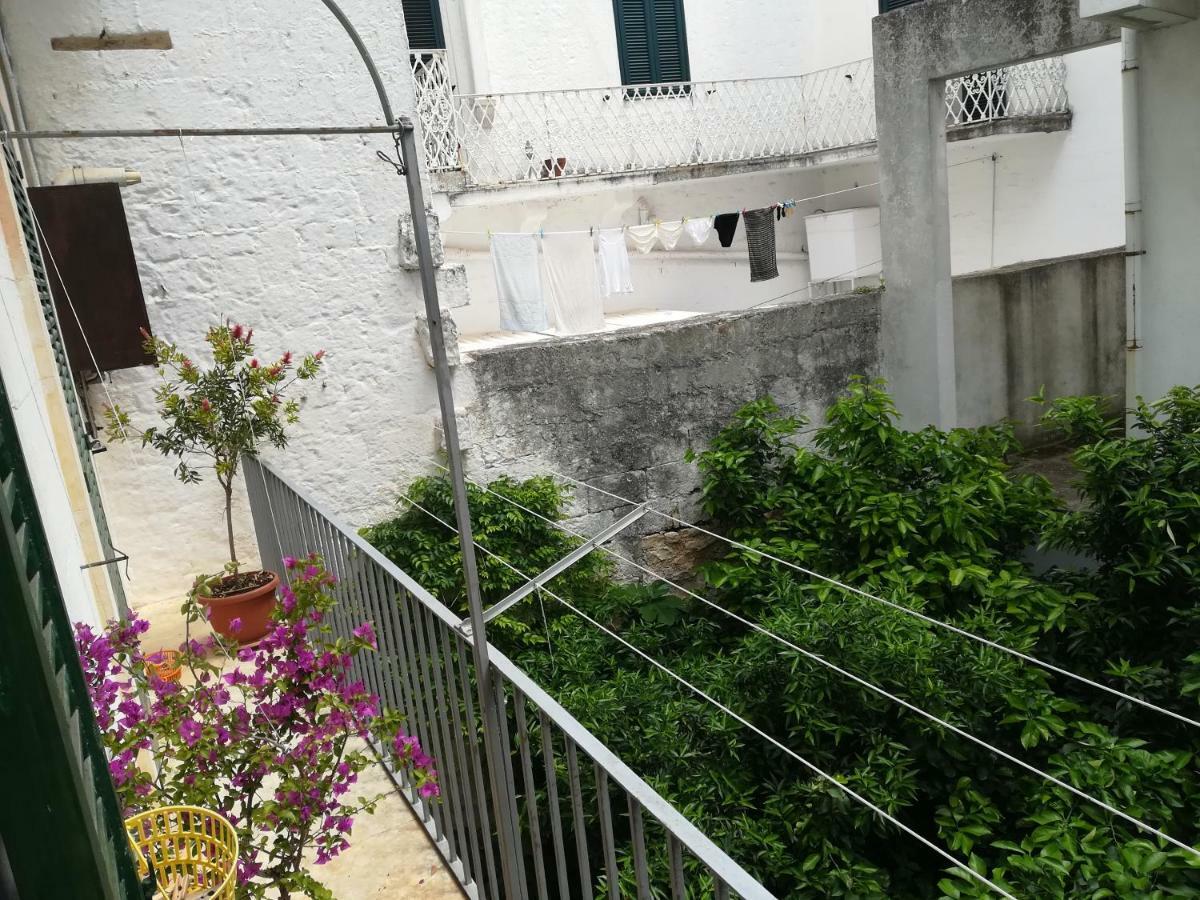 Casa Vacanza La Stradella オストゥーニ エクステリア 写真