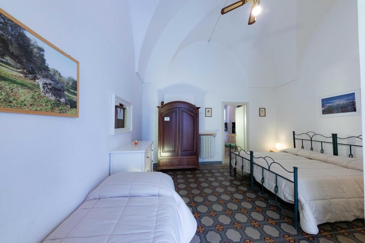 Casa Vacanza La Stradella オストゥーニ エクステリア 写真