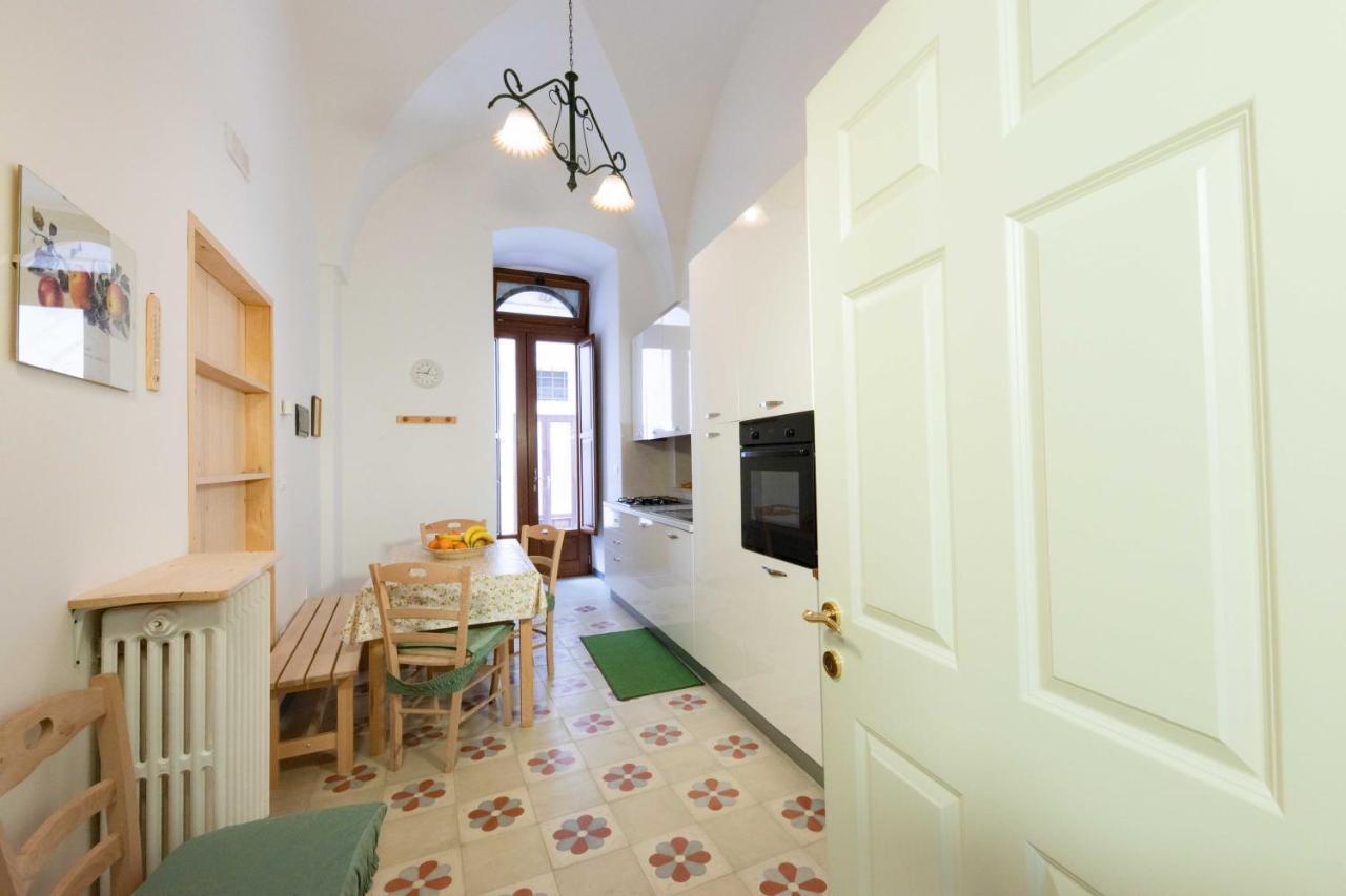 Casa Vacanza La Stradella オストゥーニ エクステリア 写真