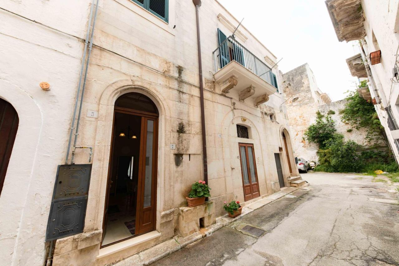 Casa Vacanza La Stradella オストゥーニ エクステリア 写真