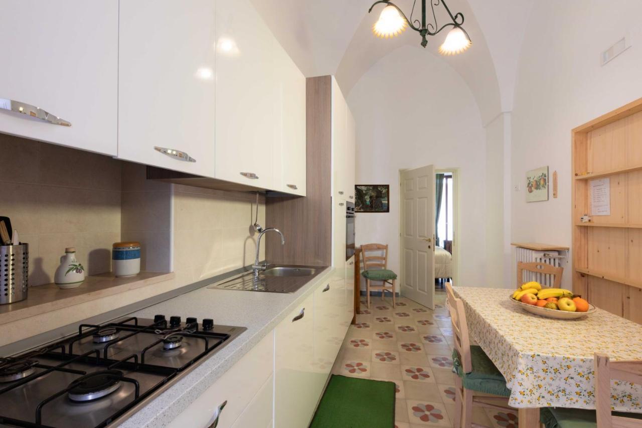 Casa Vacanza La Stradella オストゥーニ エクステリア 写真