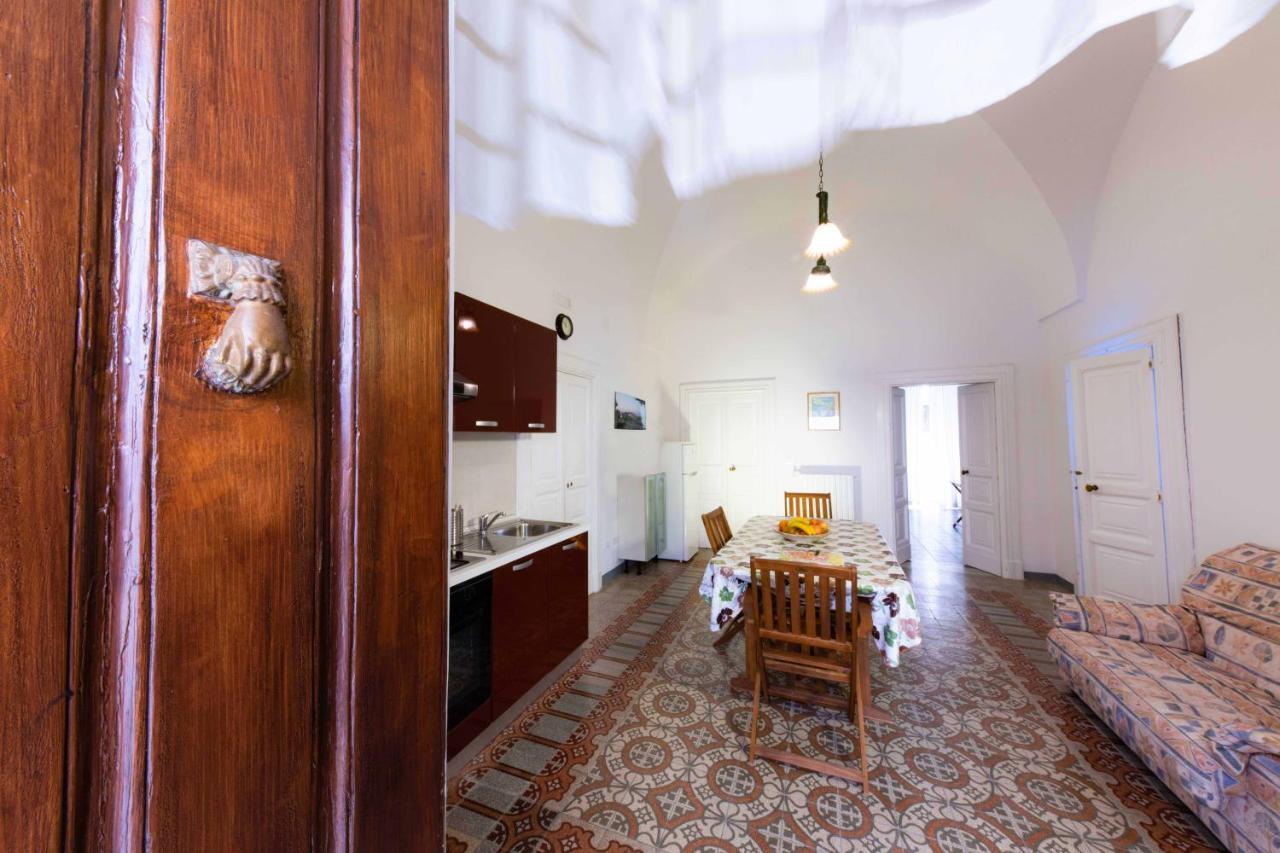 Casa Vacanza La Stradella オストゥーニ エクステリア 写真